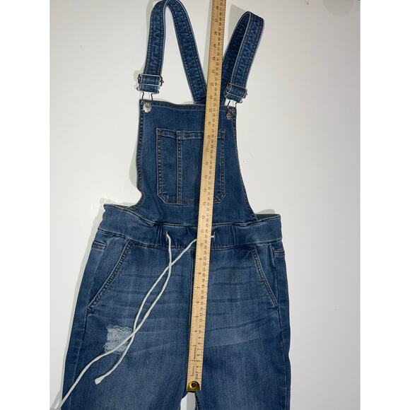 Guess women’s  distressed denim overalls - Picture 5 of 16